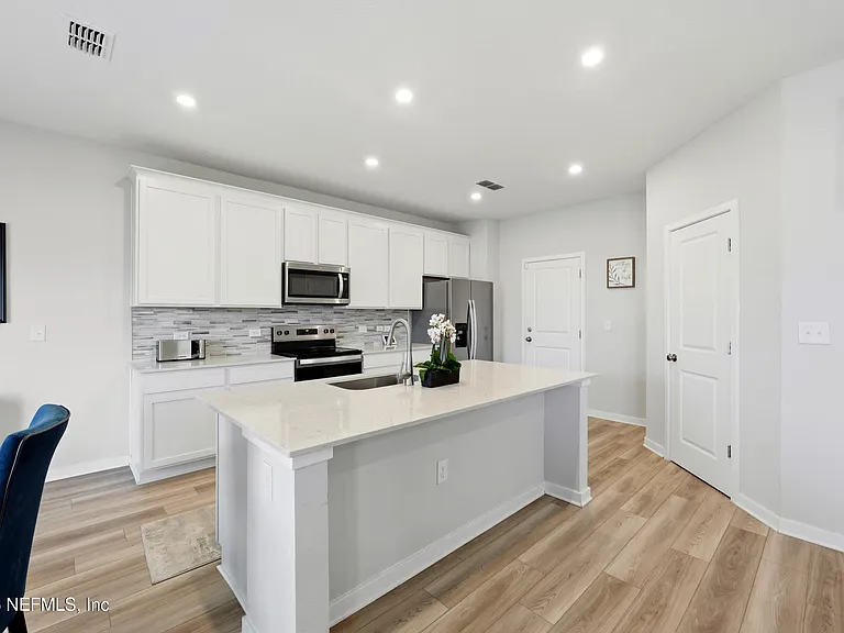 14742 Cashew Ave — Photo 14