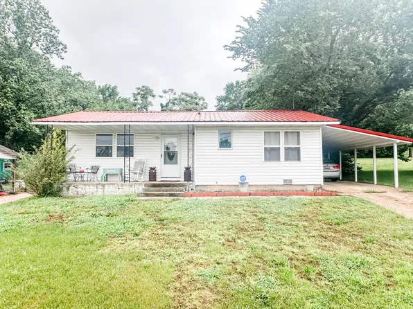 208 E Grand Avenue, Ava, MO 65608
