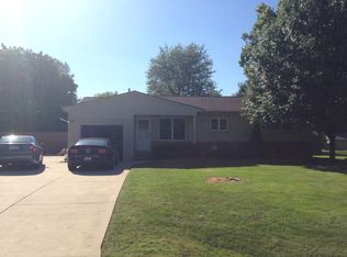 1852 Henbert Rd, West Bloomfield, MI 48324