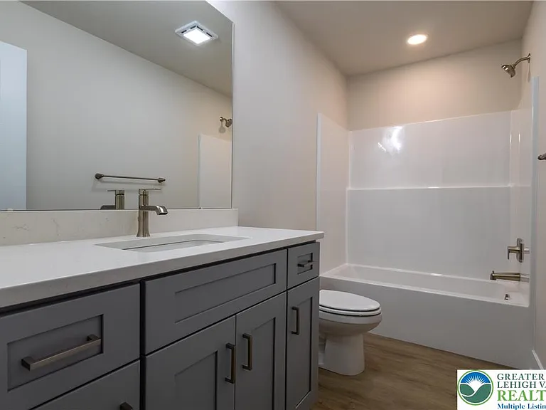 1411 Greenview Dr #12 — Photo 21