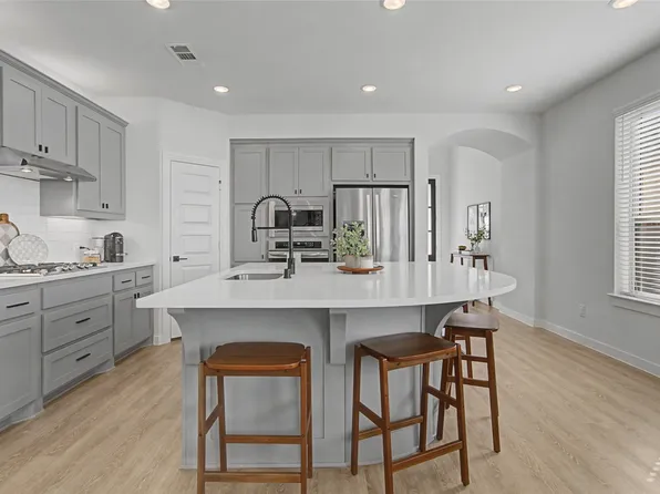 1848 Stowers Trl, Haslet, TX 76052