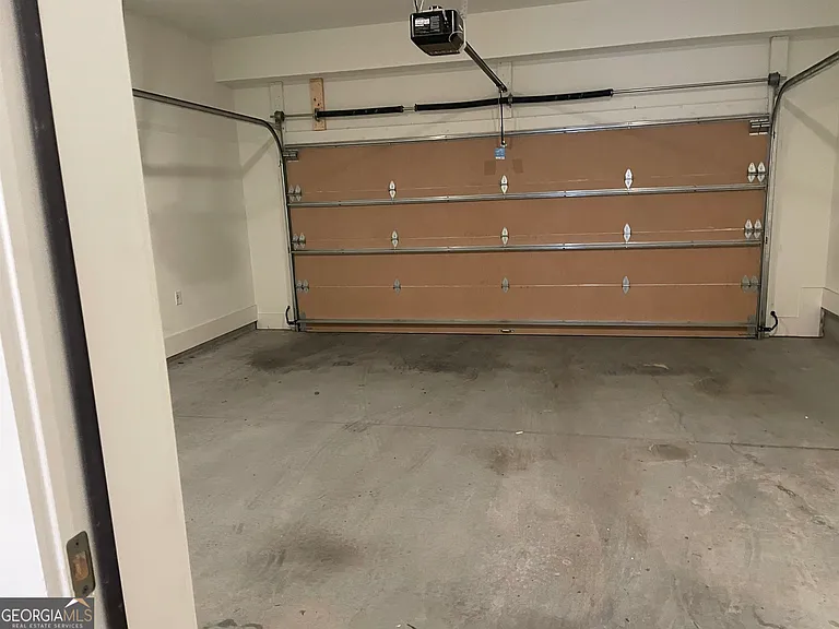460 Heatherden Ave — Photo 22