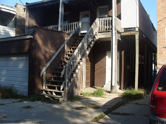 3rd image of 7136 W Windsor Ave