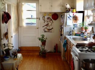 24 Trumbull Rd #3, Northampton, MA 01060