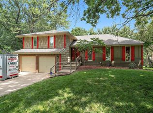 10904 E 36th Ter, Independence, MO 64052