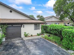 6548 Harbour Rd, North Lauderdale, FL 33068