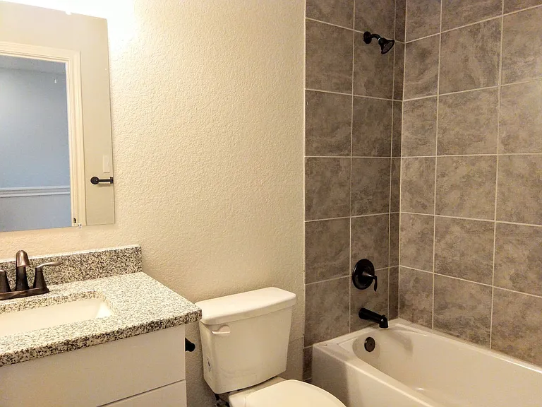 6315 Melanzane Ave #1 — Photo 31