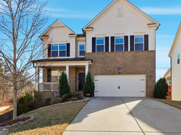 156 Round Pond Dr, Lilburn, GA 30047