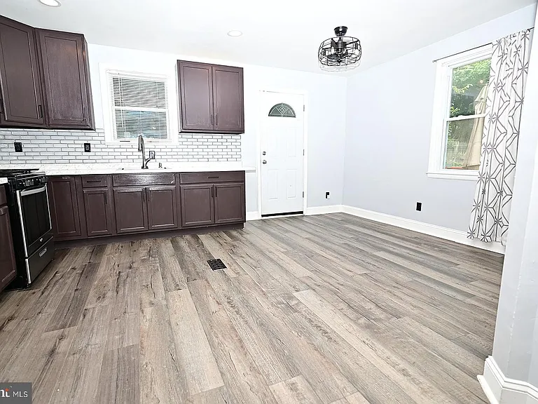 4718 Blue Ridge Ave — Photo 9