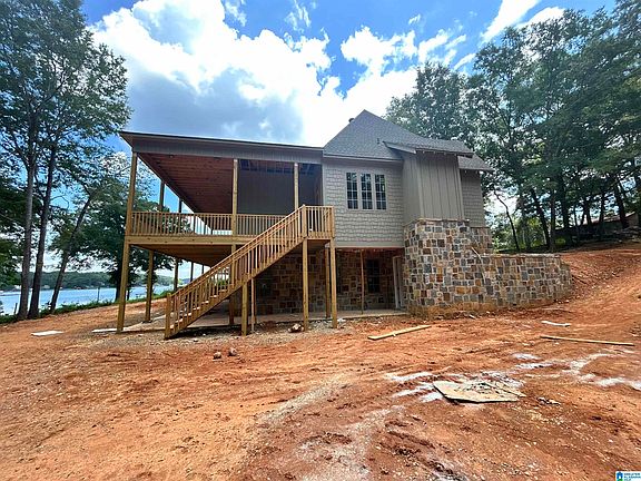 4th image of 105 Rivercrest Ln