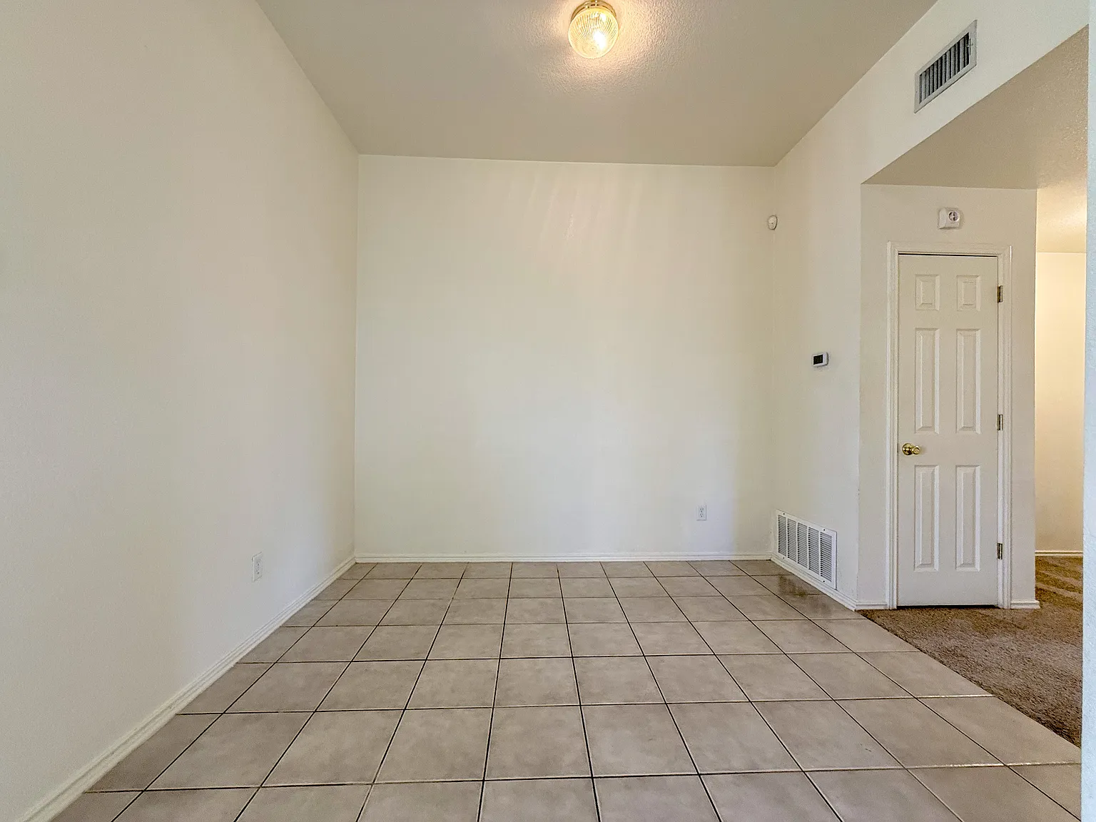 3 bed, 1303 sqft, $1,150 — Photo 3