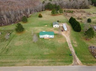 121 E Flournoy Rd, Hawkinsville, GA 31036