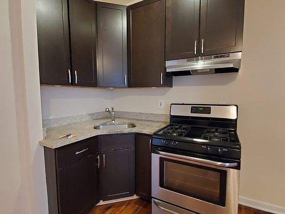 3rd image of 3529 N Broadway #2C