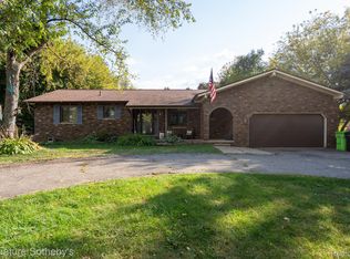 59415 Grand River Ave, New Hudson, MI 48165