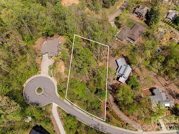 5th image of 15 La Grange Dr