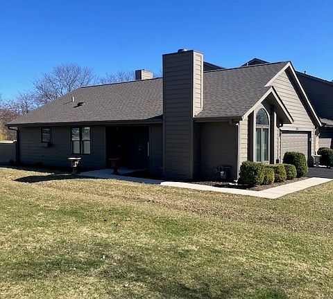 2nd image of 8053 Wildwood Ln