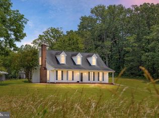 274 Aaron Mountain Rd, Castleton, VA 22716