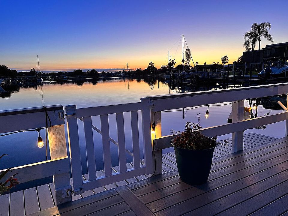 Waterfront to Tampa Bay