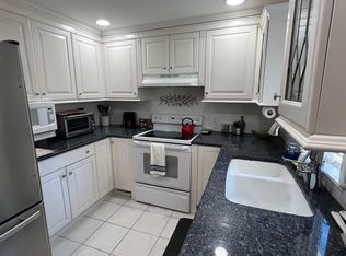 316 Concord Rd, Bedford, MA 01730