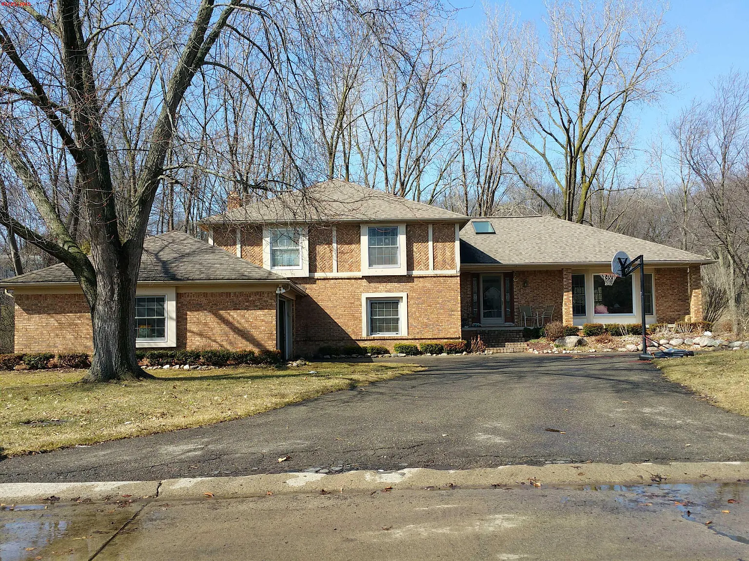 2558 Wickfield Rd photo 1