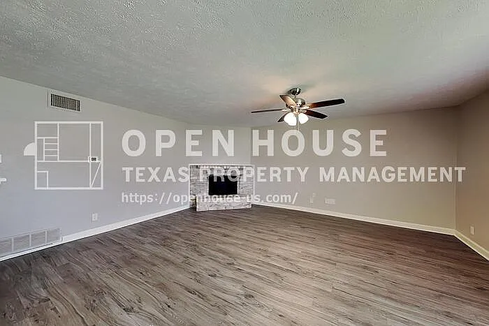 7149 Romford Way — Photo 3