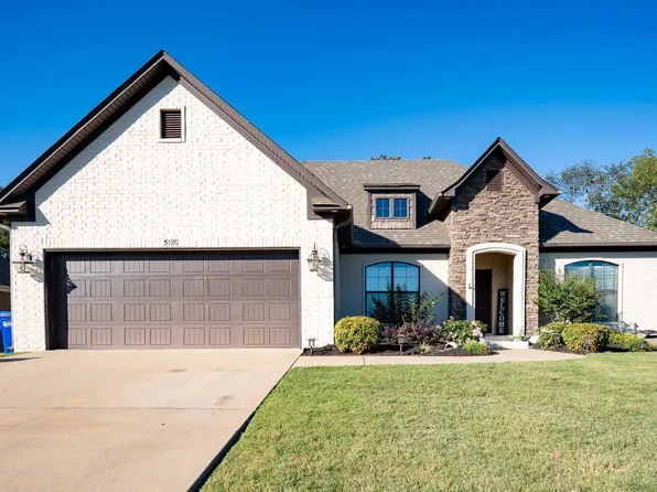 5120 Trinity Crossing Dr, Conway, AR 72034