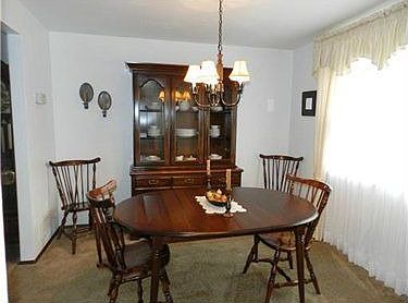 4th image of 114 Edenboro Dr