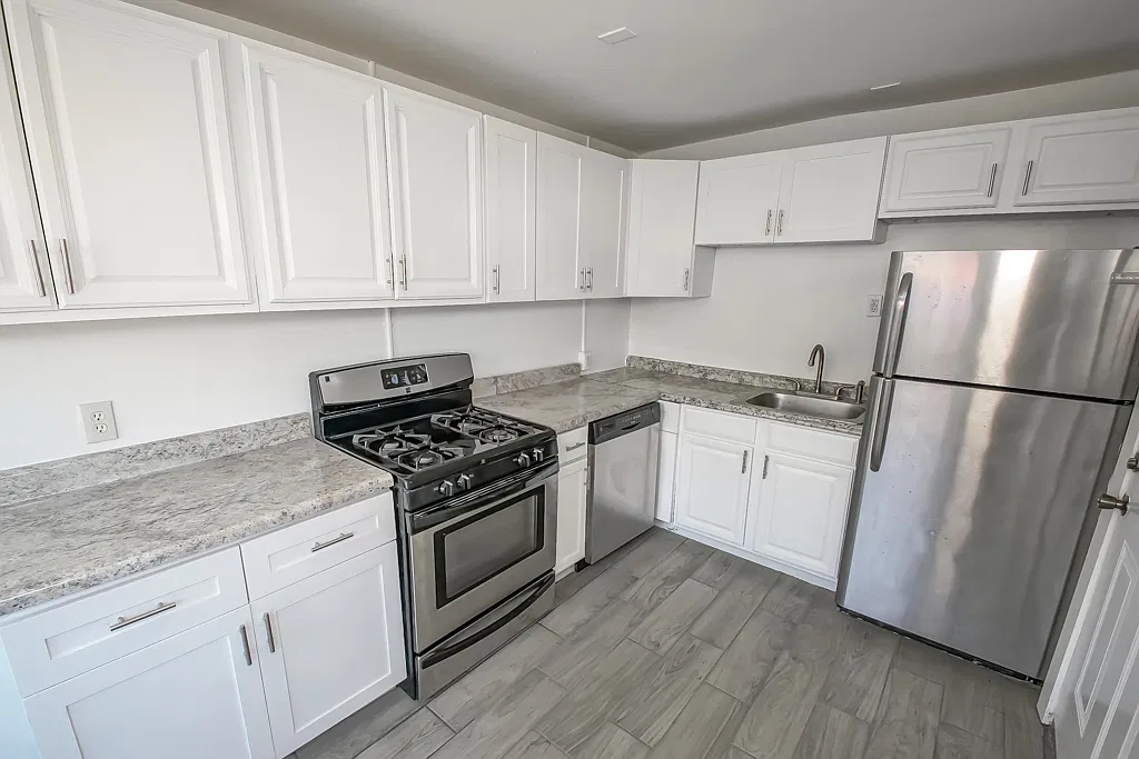 Studio, 500 sqft, $950 — Photo 4