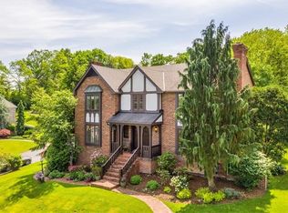 1034 Tall Trees Dr, Pittsburgh, PA