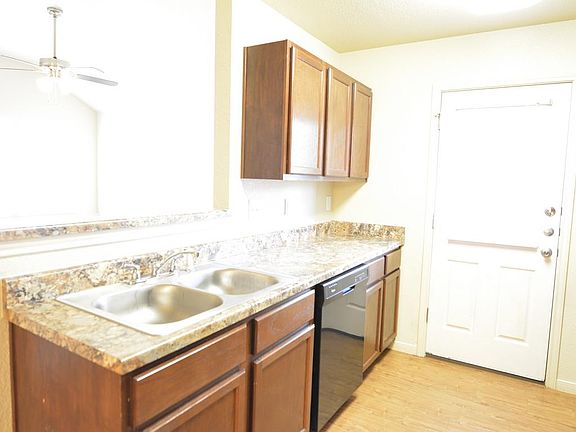 5th image of 608 Kacie Dr