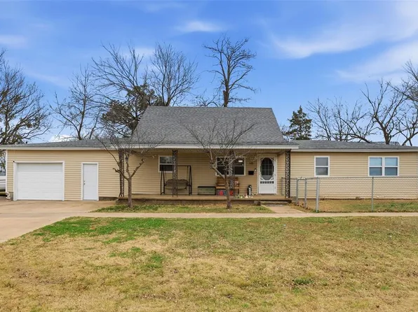523 N 2nd Ave, Stroud, OK 74079