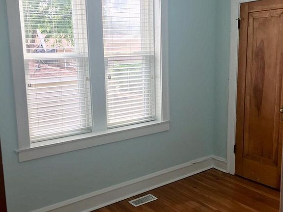 3rd image of 5841 N Merrimac Ave #1