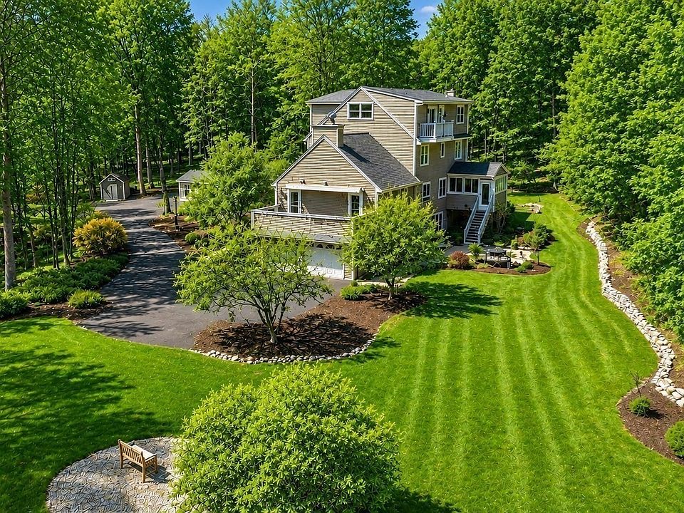 1st image of 19 Pheasant Ln