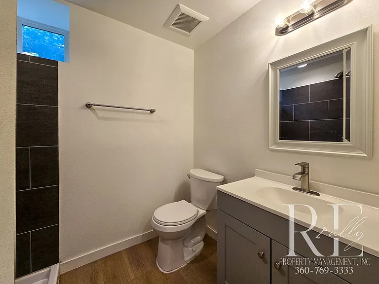 323 Summit Ave S — Photo 9