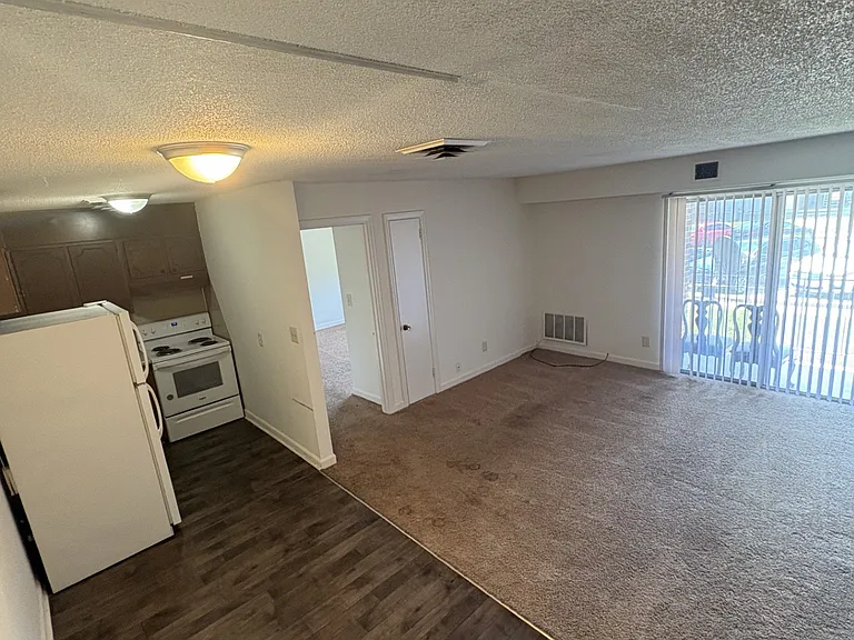 1019 S Church St #2A — Photo 3