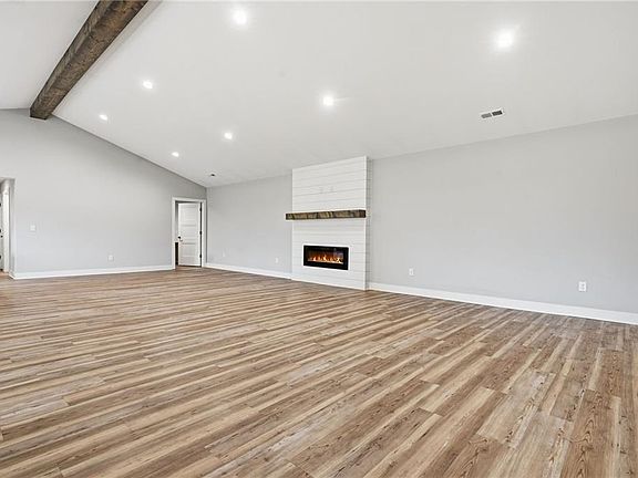 4th image of 3 Kendi Ln