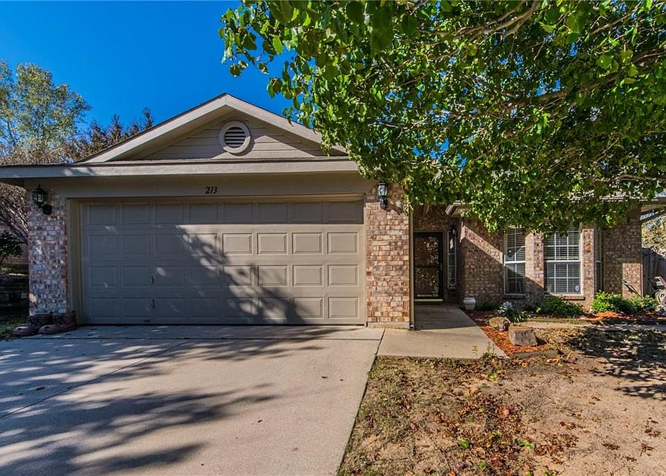 1st image of 213 Merlin Dr