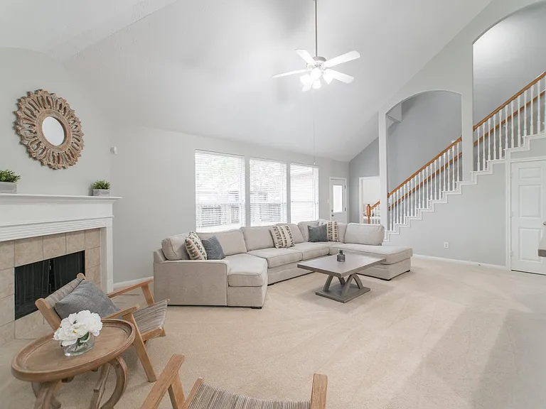 27 Gilmore Grove Pl — Photo 14