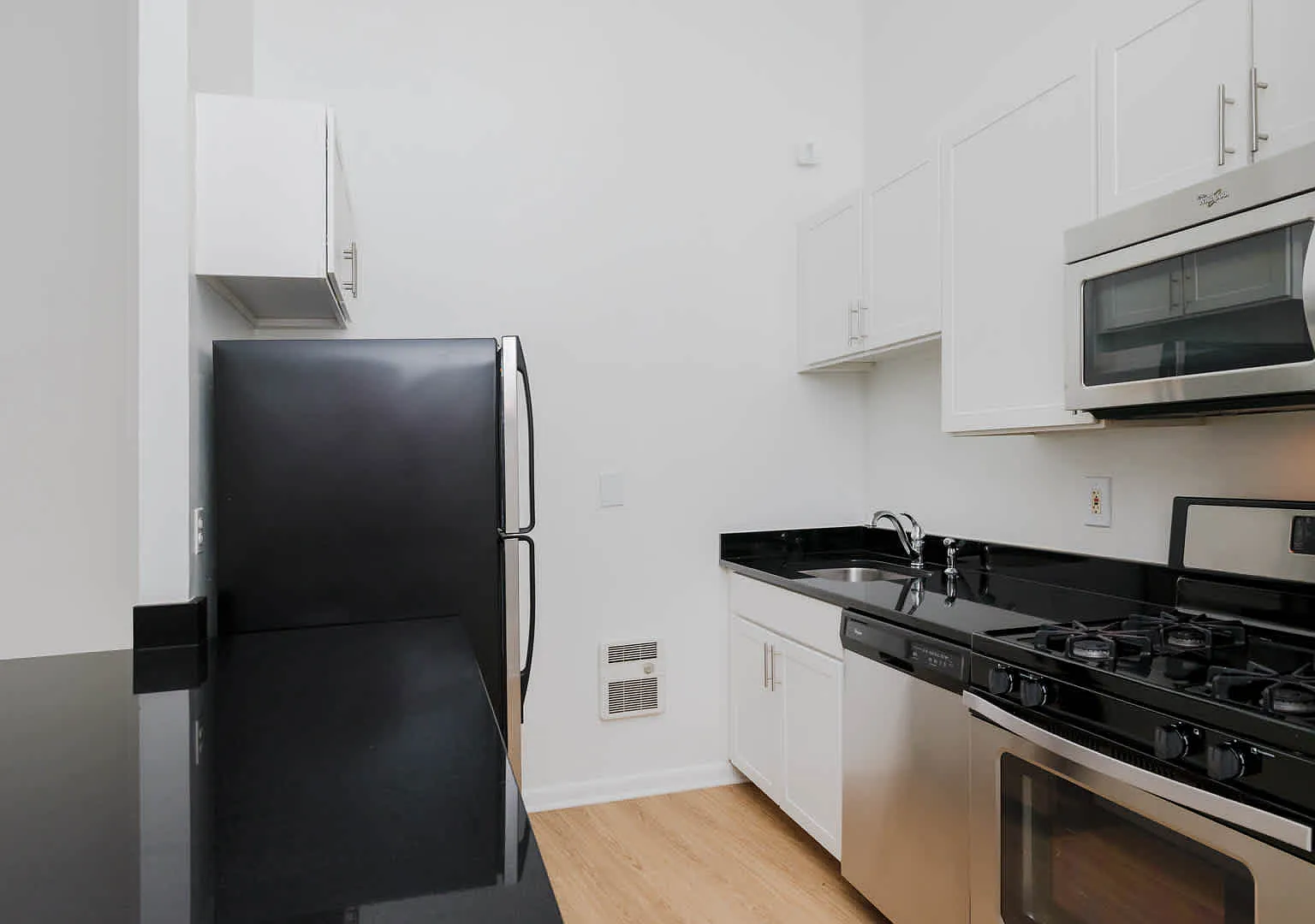 71 Broadway — Photo 1