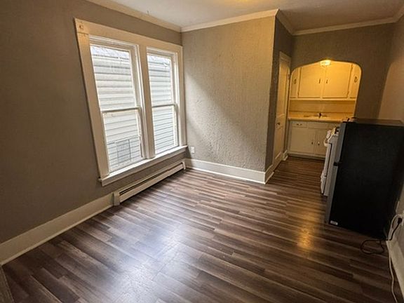 4th image of 1704 W Main St APT 3