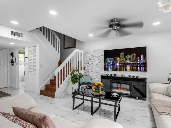 1705 San Remo Cir, Homestead, FL 33035