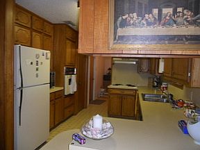 3rd image of 964 Winchester Dr