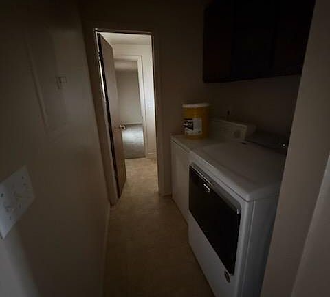 4th image of 311 E 7th St