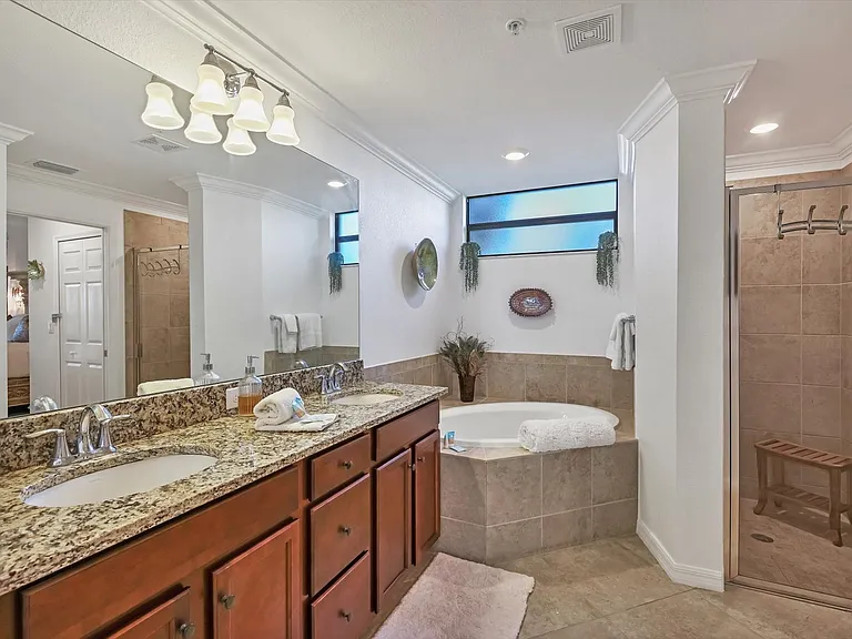 5558 Palmer Cir #101 — Photo 16