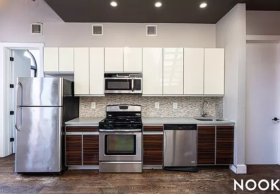 2nd image of 743 De Kalb Ave #5