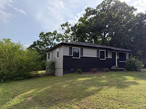 3rd image of 5 Oakview Dr