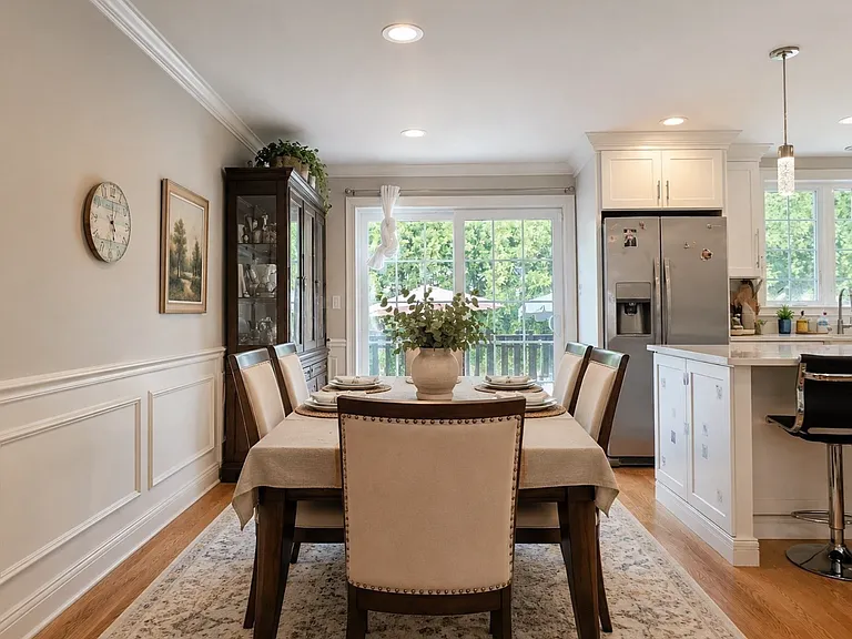 11 Arnold St #11 — Photo 3