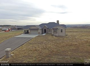 5709 26th Av Nw, Minot, ND 58703