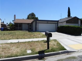 10050 Hillsborough Ln, Riverside, CA 92503
