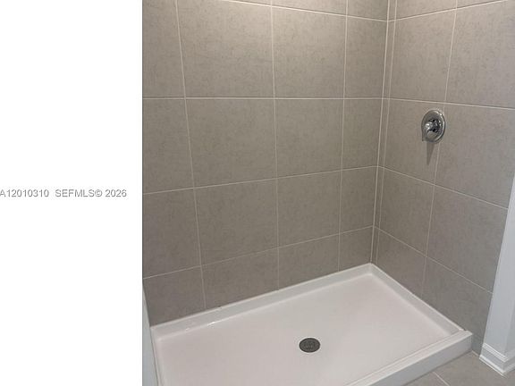 5th image of 5423 Meadow Walk
